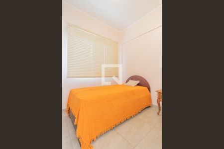 Casa de condomínio à venda com 429m², 5 quartos e 2 vagas Casa de condomínio à venda com 429m², 5 quartos e 2 vagasQuarto de Serviço