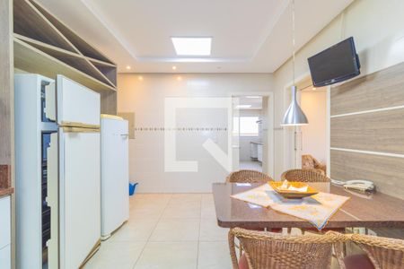 Casa de condomínio à venda com 429m², 5 quartos e 2 vagas Casa de condomínio à venda com 429m², 5 quartos e 2 vagasÁrea de Serviço