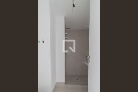 Banheiro de kitnet/studio à venda com 1 quarto, 25m² em Farroupilha, Porto Alegre