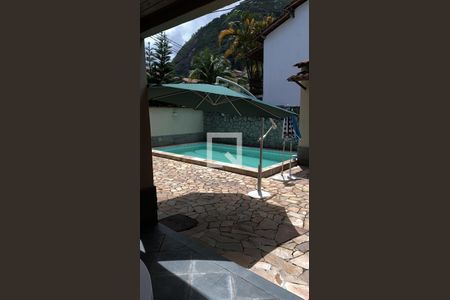 Casa de condomínio para alugar com 120m², 3 quartos e 2 vagasPiscina