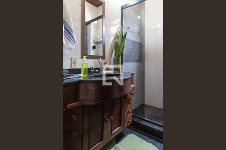 Casa de condomínio para alugar com 120m², 3 quartos e 2 vagasBanheiro social