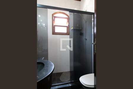 Casa de condomínio para alugar com 120m², 3 quartos e 2 vagasBanheiro social