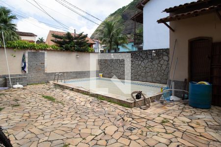 Casa de condomínio para alugar com 120m², 3 quartos e 2 vagasPiscina