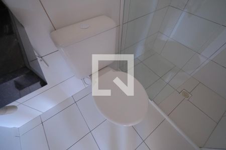 Apartamento para alugar com 52m², 2 quartos e 1 vagaDetalhe do banheiro