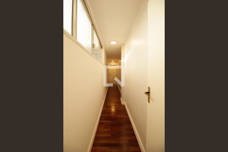 Corredor de apartamento à venda com 3 quartos, 141m² em Botafogo, Rio de Janeiro