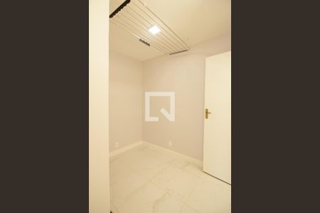 Apartamento à venda com 141m², 3 quartos e 1 vagaÁrea de Serviço