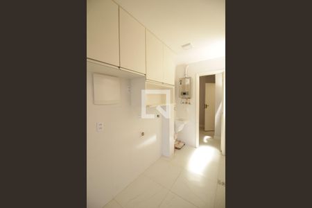 Apartamento à venda com 141m², 3 quartos e 1 vagaÁrea de Serviço