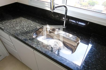 Apartamento para alugar com 78m², 2 quartos e 2 vagasCozinha