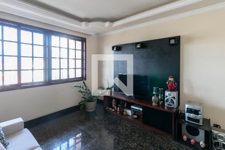 Sala de casa para alugar com 3 quartos, 400m² em Álvaro Camargos, Belo Horizonte