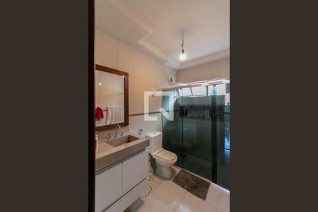 Casa à venda com 400m², 3 quartos e 4 vagas Casa à venda com 400m², 3 quartos e 4 vagasBanheiro Social