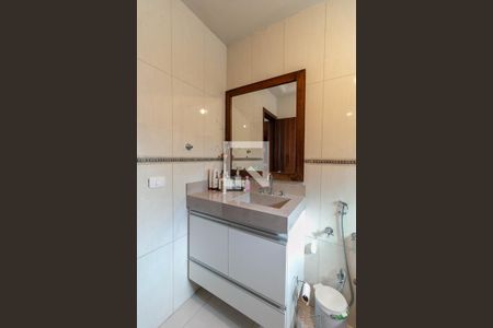 Casa à venda com 400m², 3 quartos e 4 vagas Casa à venda com 400m², 3 quartos e 4 vagasBanheiro Social