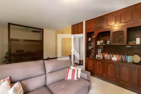 Casa à venda com 400m², 3 quartos e 4 vagas Casa à venda com 400m², 3 quartos e 4 vagasSala 2