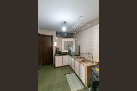 Casa à venda com 400m², 3 quartos e 4 vagas Casa à venda com 400m², 3 quartos e 4 vagasÁrea de Serviço