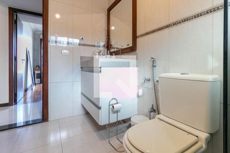 Casa à venda com 400m², 3 quartos e 4 vagas Casa à venda com 400m², 3 quartos e 4 vagasBanheiro Social