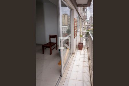 Apartamento à venda com 75m², 3 quartos e 1 vagaVaranda
