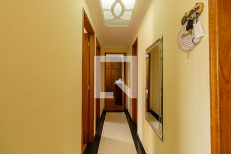 Corredor de apartamento à venda com 3 quartos, 76m² em Vila Carlos de Campos, São Paulo