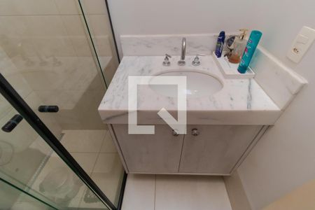 Casa de condomínio à venda com 100m², 3 quartos e 2 vagasBanheiro 