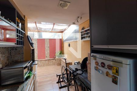 Casa de condomínio à venda com 100m², 3 quartos e 2 vagasChurrasqueira