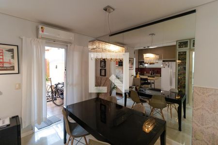 Salas de casa de condomínio à venda com 3 quartos, 100m² em Parque Rural Fazenda Santa Cândida, Campinas