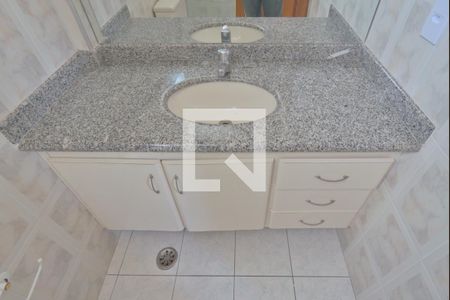 Apartamento à venda com 98m², 3 quartos e 2 vagasBanheiro da Suíte