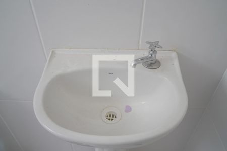 Banheiro de apartamento para alugar com 2 quartos, 53m² em Jardim Celeste, Sorocaba