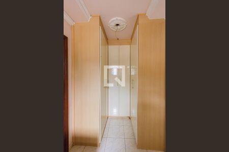 Casa à venda com 4000m², 4 quartos e 4 vagasCloset da Suíte