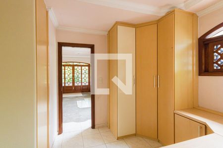 Casa à venda com 4000m², 4 quartos e 4 vagasCloset da Suíte