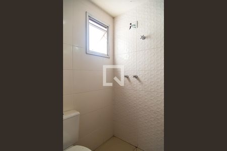 Apartamento à venda com 63m², 3 quartos e 1 vaga Apartamento à venda com 63m², 3 quartos e 1 vagaBanheiro Social