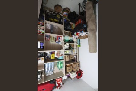 Casa à venda com 275m², 3 quartos e 6 vagasQuarto Área de Serviço