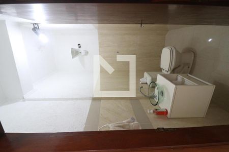 Casa à venda com 275m², 3 quartos e 6 vagasBanheiro  Área de Serviço