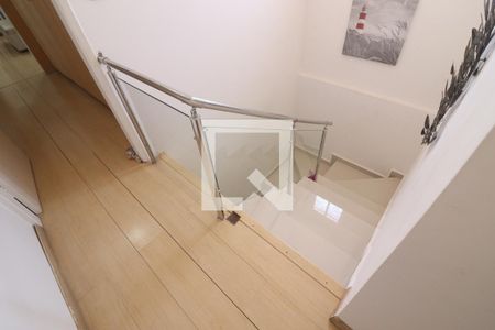 Casa à venda com 275m², 3 quartos e 6 vagasEscada