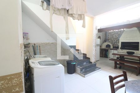 Casa à venda com 275m², 3 quartos e 6 vagasÁrea de Serviço