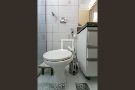 Apartamento à venda com 82m², 3 quartos e 1 vaga Apartamento à venda com 82m², 3 quartos e 1 vagaBanheiro