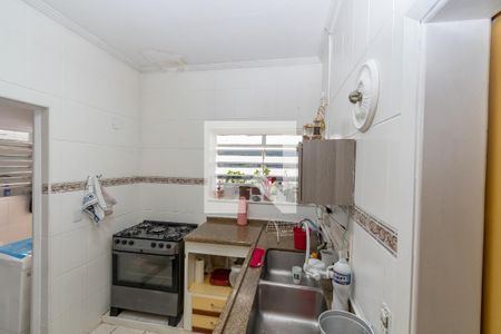 Casa à venda com 250m², 4 quartos e 2 vagas Casa à venda com 250m², 4 quartos e 2 vagasCozinha
