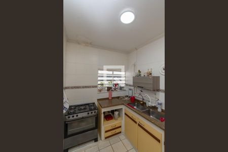 Casa à venda com 250m², 4 quartos e 2 vagas Casa à venda com 250m², 4 quartos e 2 vagasCozinha