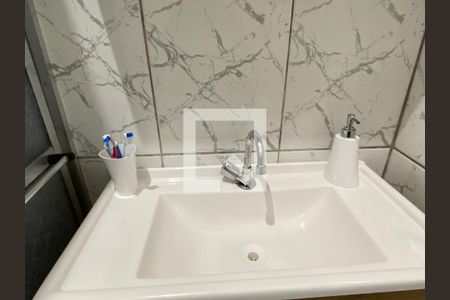Banheiro - torneira de casa à venda com 2 quartos, 150m² em Rubem Berta, Porto Alegre