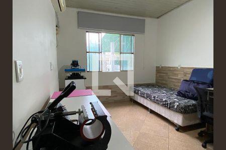 Quarto 1 de casa para alugar com 2 quartos, 150m² em Rubem Berta, Porto Alegre