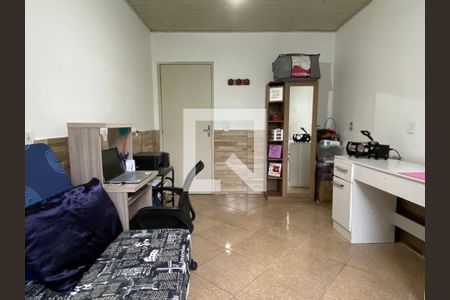 Quarto 1 de casa à venda com 2 quartos, 150m² em Rubem Berta, Porto Alegre