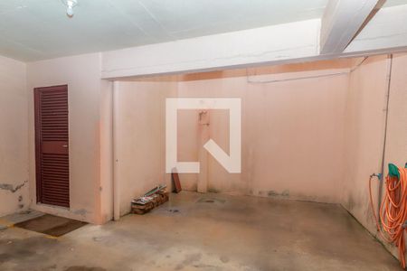 Garagem de apartamento à venda com 1 quarto, 48m² em Vila Jardim, Porto Alegre