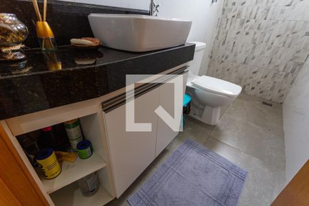 Apartamento à venda com 58m², 2 quartos e 1 vagaArmário do Banheiro Social
