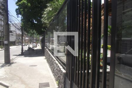 Apartamento à venda com 76m², 2 quartos e 1 vagaFachada