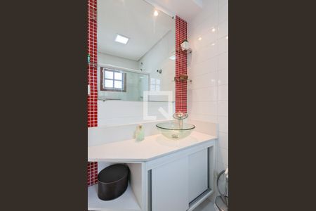 Casa à venda com 205m², 3 quartos e 2 vagas Casa à venda com 205m², 3 quartos e 2 vagasBanheiro da suíte 3