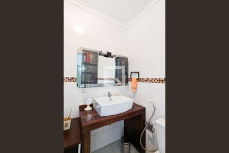 Casa à venda com 205m², 3 quartos e 2 vagas Casa à venda com 205m², 3 quartos e 2 vagasBanheiro da suíte 2