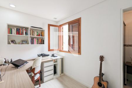 Casa à venda com 205m², 3 quartos e 2 vagas Casa à venda com 205m², 3 quartos e 2 vagasQuarto da suíte 2