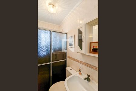 Casa à venda com 205m², 3 quartos e 2 vagas Casa à venda com 205m², 3 quartos e 2 vagasBanheiro