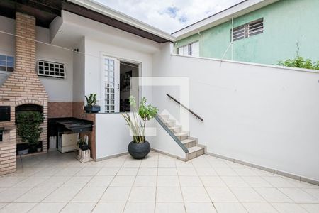 Casa à venda com 205m², 3 quartos e 2 vagas Casa à venda com 205m², 3 quartos e 2 vagasChurrasqueira