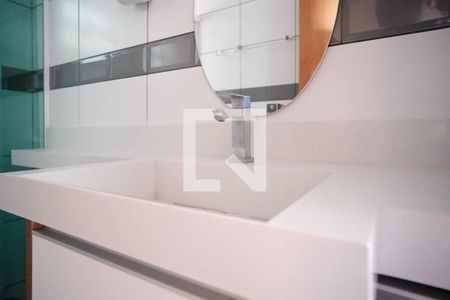 Apartamento à venda com 43m², 2 quartos e 1 vaga Apartamento à venda com 43m², 2 quartos e 1 vagaBanheiro