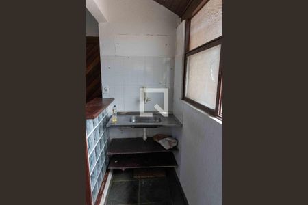 Cozinha de kitnet/studio para alugar com 1 quarto, 30m² em Maravista, Niterói