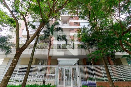 Apartamento para alugar com 102m², 2 quartos e 2 vagas Apartamento para alugar com 102m², 2 quartos e 2 vagasFachada