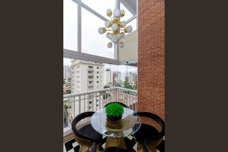 Apartamento para alugar com 102m², 2 quartos e 2 vagas Apartamento para alugar com 102m², 2 quartos e 2 vagasSala - Varanda